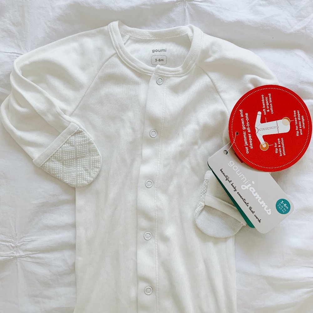 Goumi kids new with tags baby gown